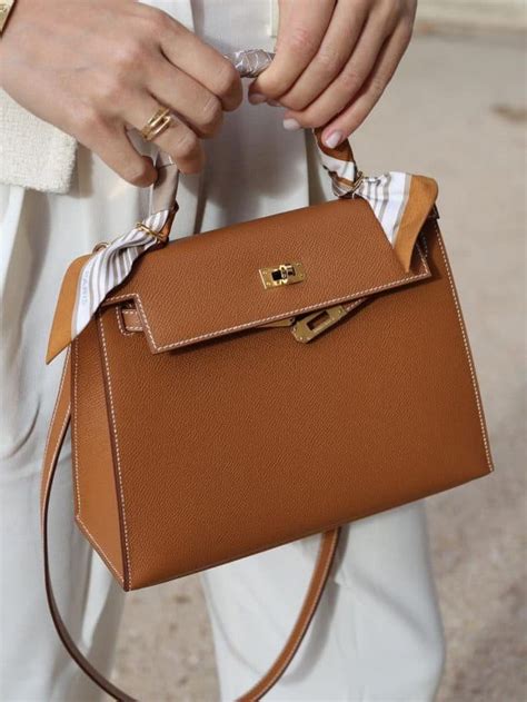 pochette kelly hermes|hermes kelly bag price euro.